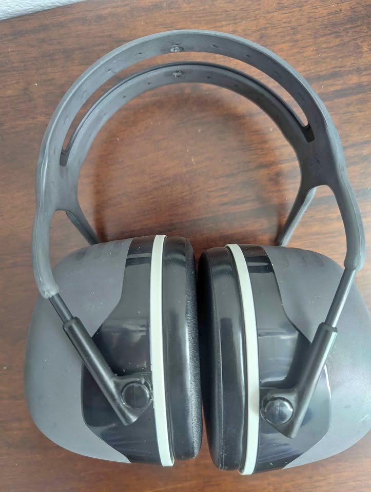 Best Earbuds for Construction