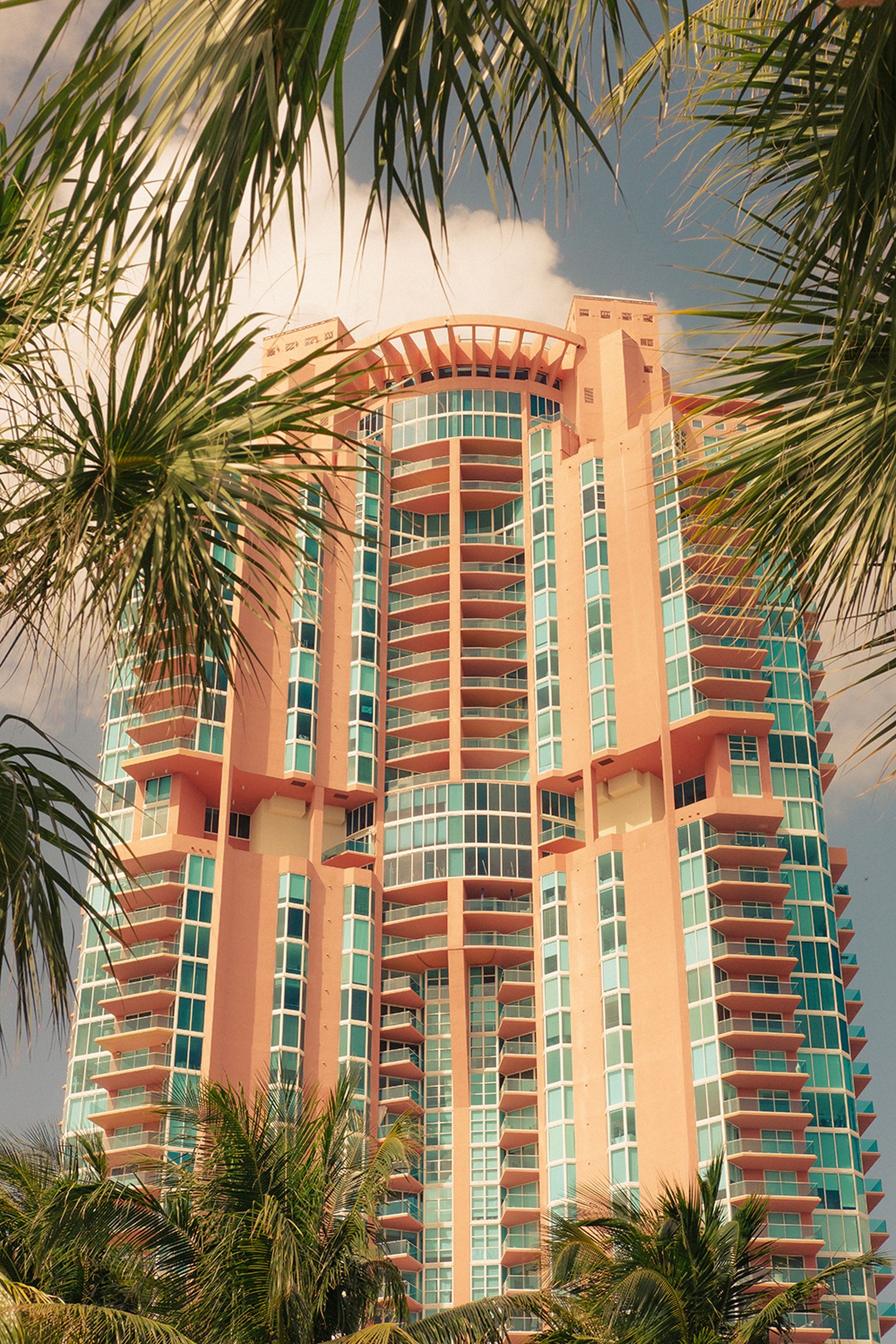 Exploring Joy and Nostalgia in Miami with Fujinon Lenses