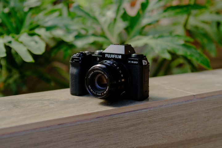 FUJIFILM Shop USA | FUJINON XF35mmF2 R WR